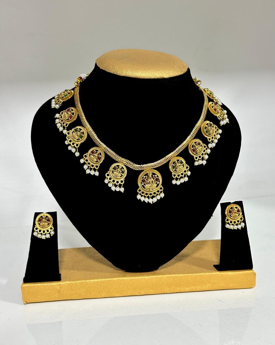 Lakshmi Pearl Necklace 