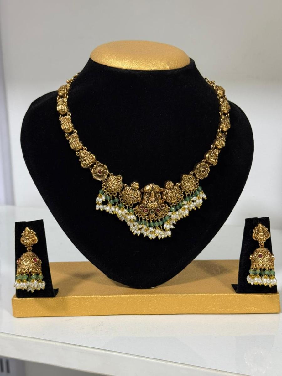 Lakshmi Rice Pearl Necklace 