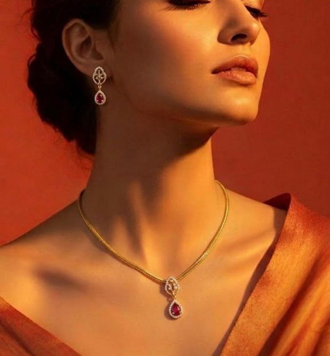 Ruby Stone Pendant Chain 