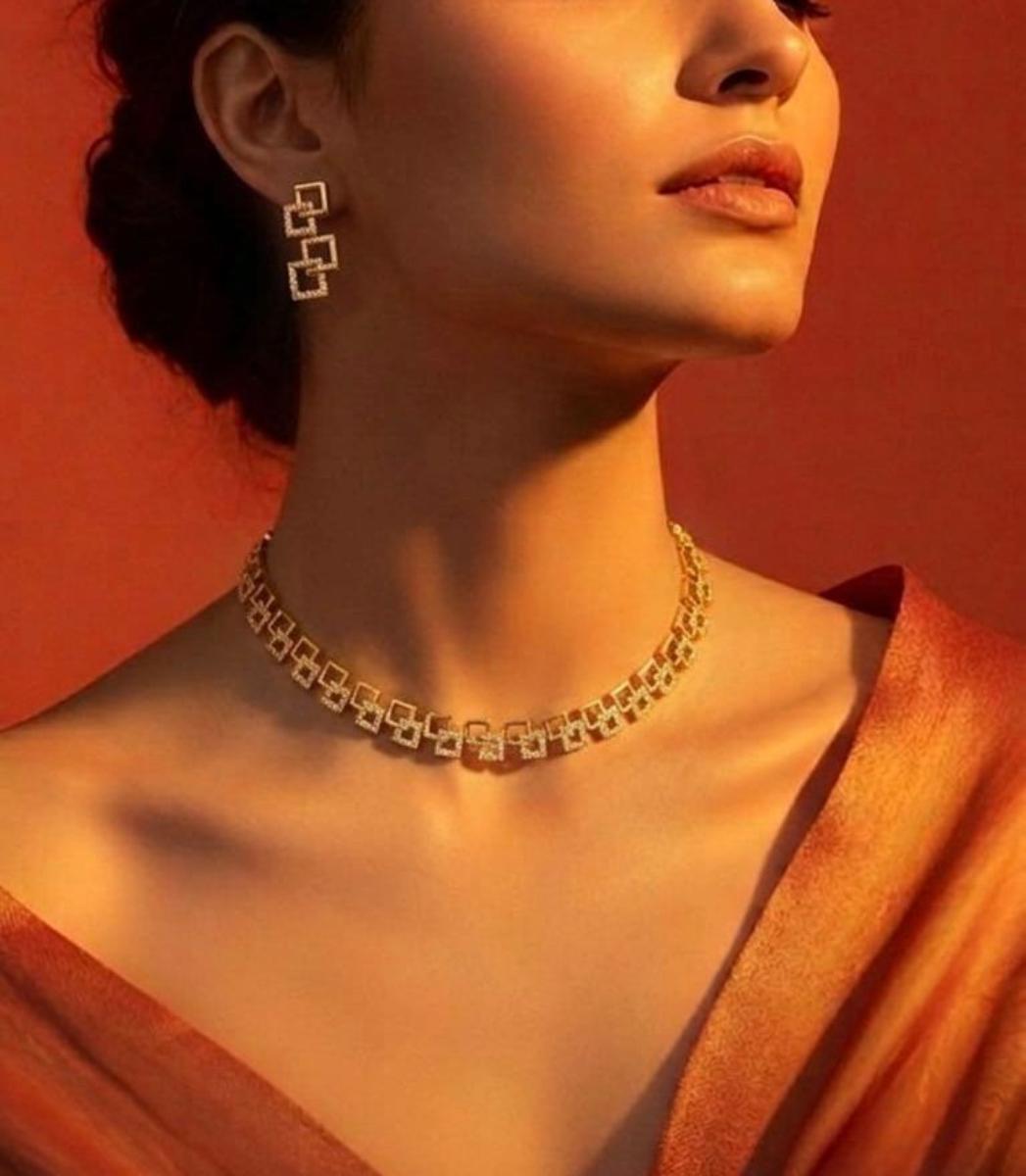 Ad Stone Trendy Necklace 