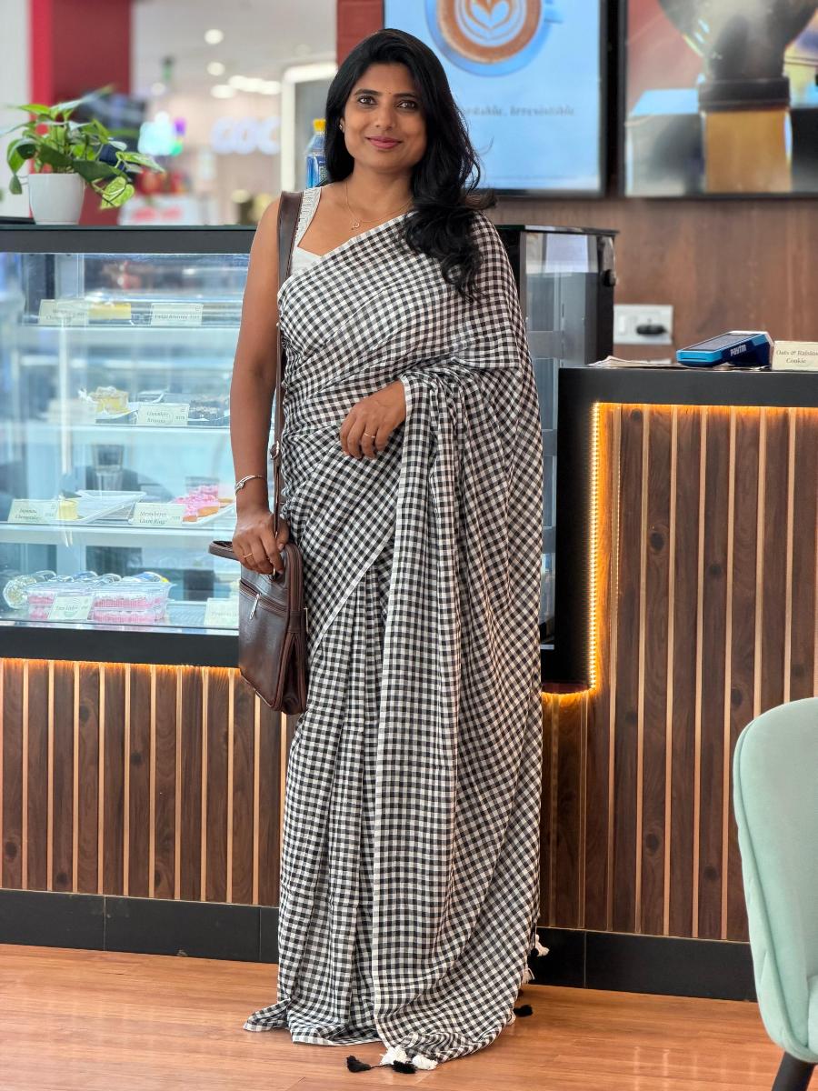 Mul Cotton With Ready Wear Blouse