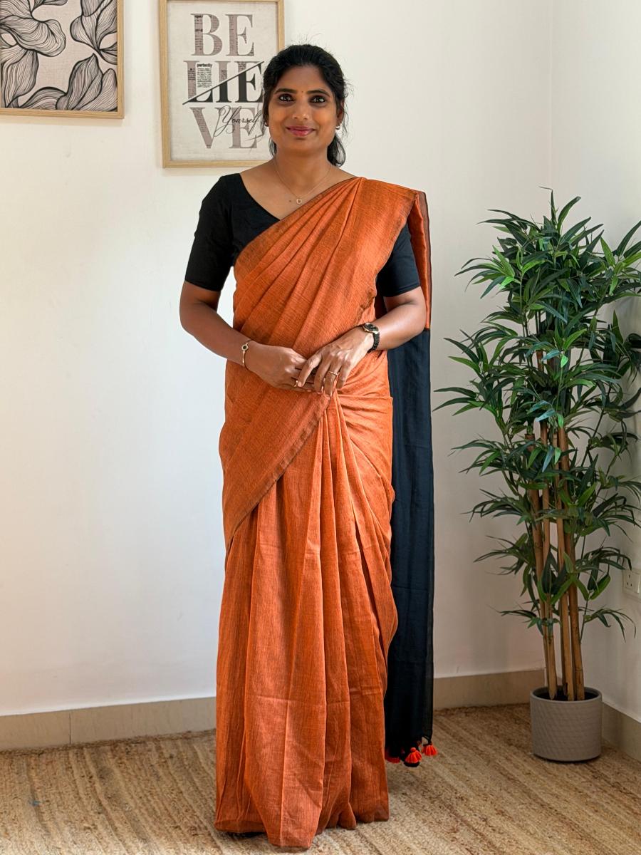 Diva khadi With Ready Wear Blouse 