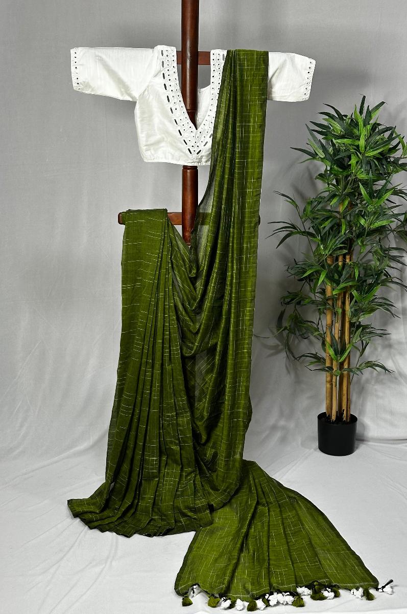 Chikku with Ready Wear Blouse 