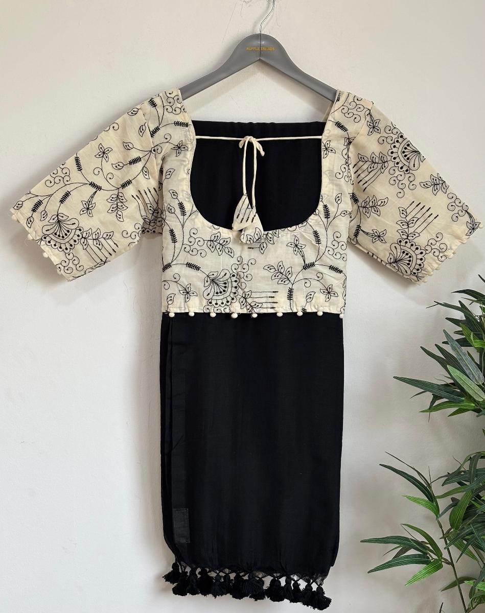 Diva Khadi With Ready Wear Blouse  