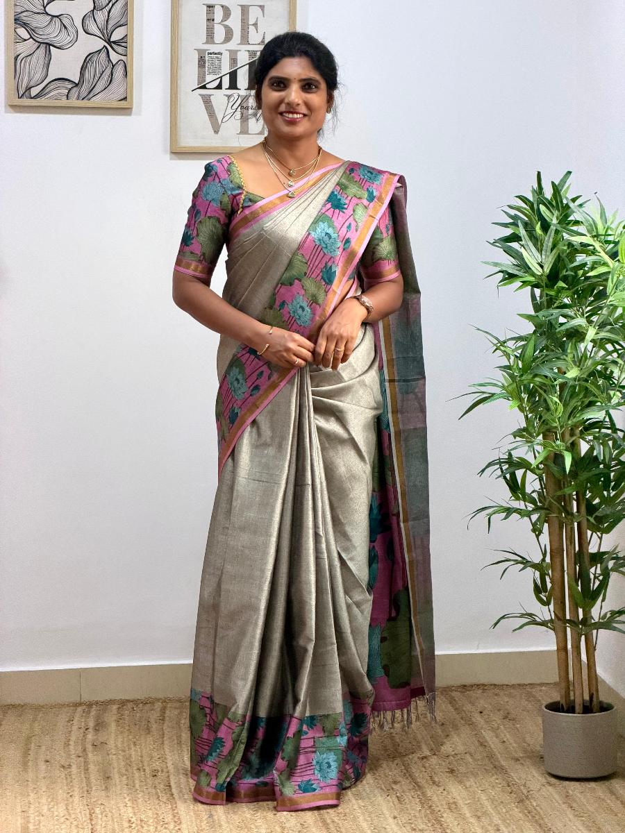 Maheswari Silk With Ready Wear Blouse 