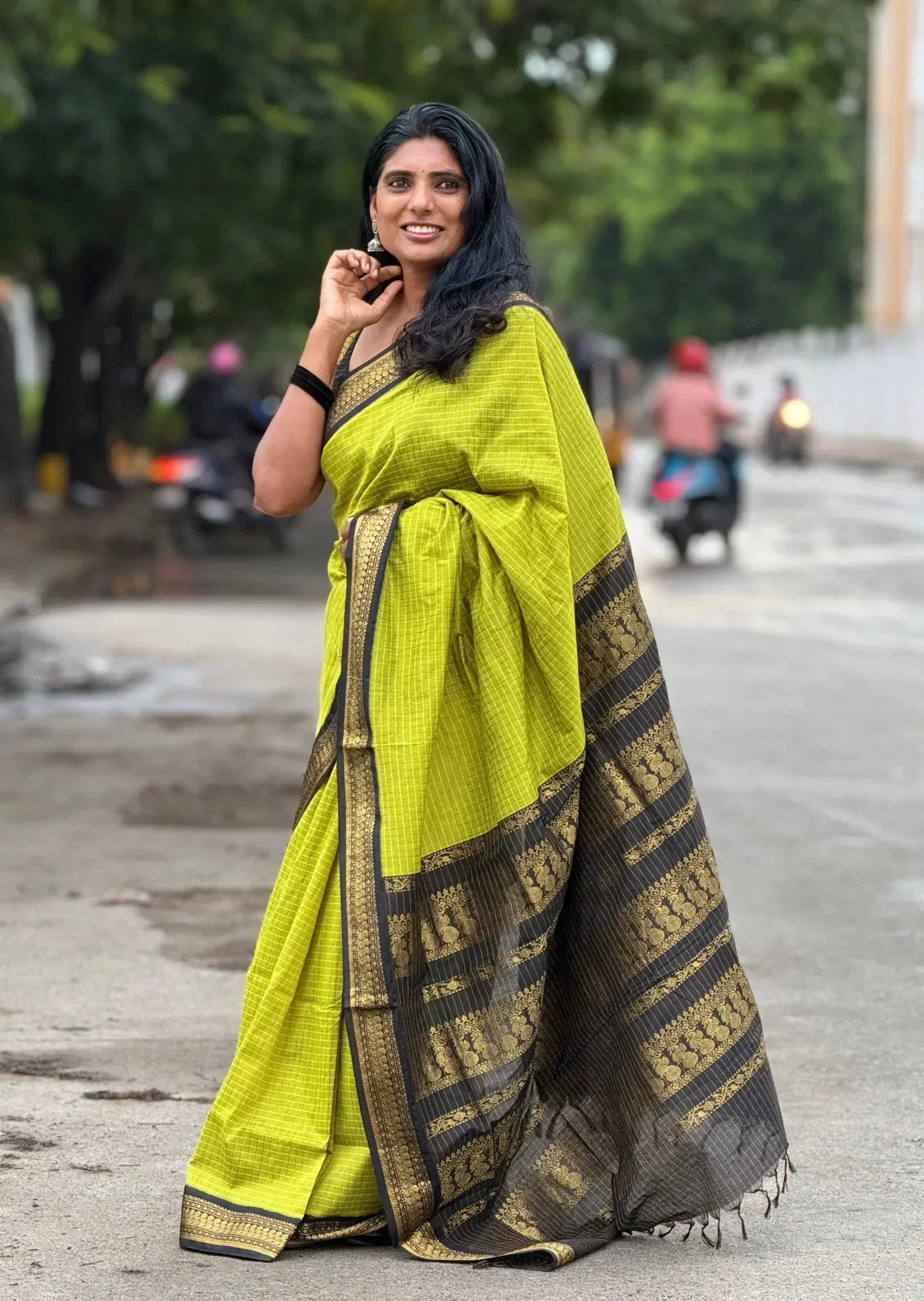 Kalyani Cotton Checks With Ready Wear Blouse 